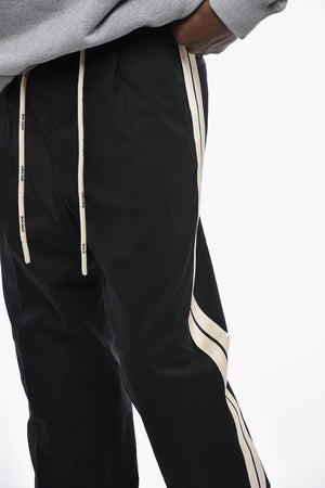 Hose Mit Kordelzug Und Kontrastierenden Seitenstreifen