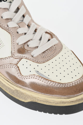 Low-Top Vintage-Effect Two-Tone Sneakers
