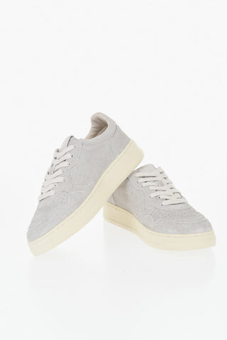 Suede Low Sneakers MEDALIST With Contrast Laces