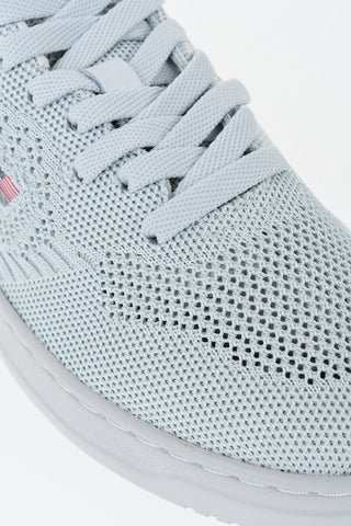 Low-Top EASEKNIT Solid Crochet Sneakers