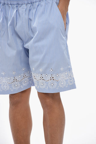 Gestreifte Shorts aus Baumwolle mit Broderie-Anglaise-Details am Saum