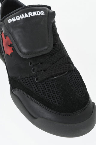 Einfarbige Sneaker aus Stoff
