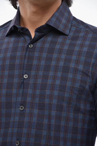 Camicia in Nylon Stretch a Quadri con Collo Francese