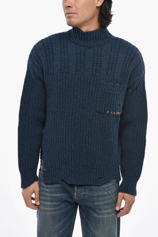 Rollkragenpullover aus reiner Wolle mit Vintage-Effekt, Brusttasche und gesticktem Logo