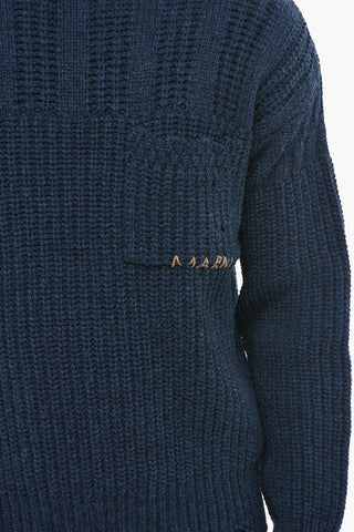 Rollkragenpullover aus reiner Wolle mit Vintage-Effekt, Brusttasche und gesticktem Logo