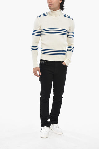 Pullover aus Schurwolle mit Rollkragen und Kontraststreifen