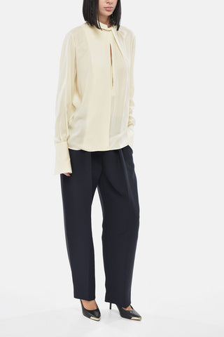 Blusa Georgette in Seta con Scollo Profondo