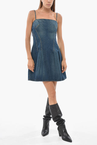 Mini ausgestelltes Denim-Kleid mit Spaghettiträgern