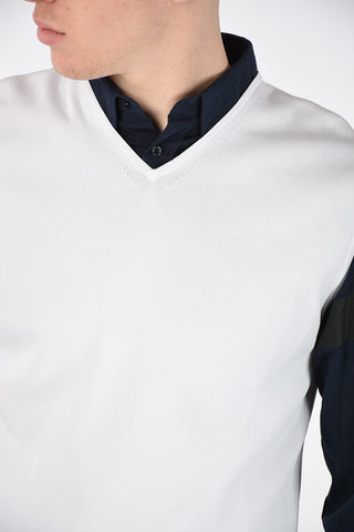 Sleeveless T-shirt