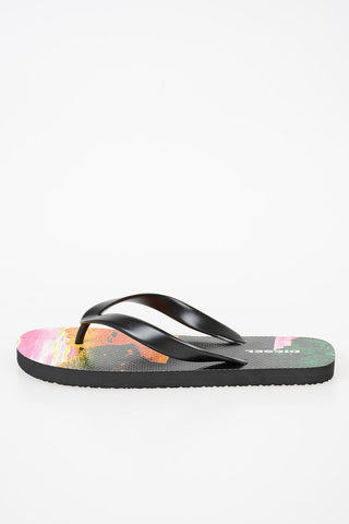 Multicolor 