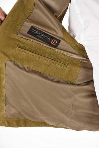 ID Sleeveless Suede Jacket