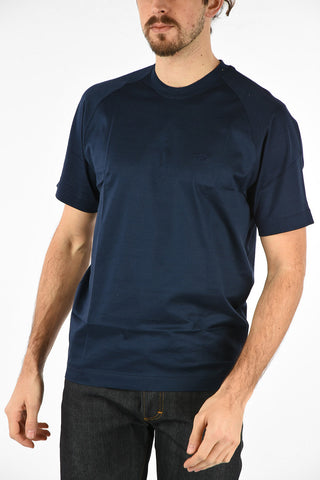 solid color crew-neck T-shirt