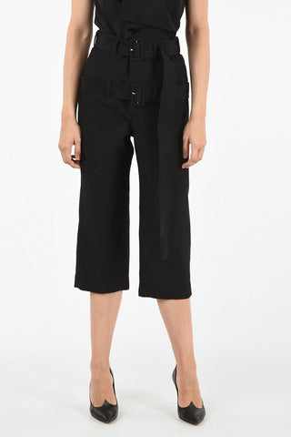 pantalone capri a vita alta con cintura
