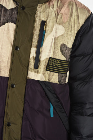 Camuflage Down Jacket with Patches