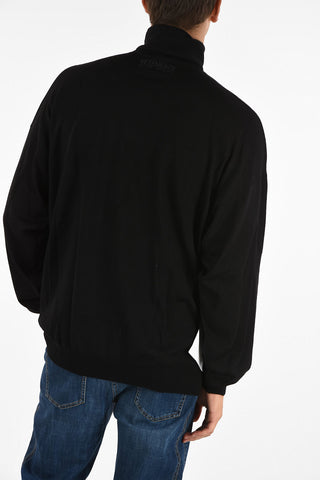 turtle-neck sweater