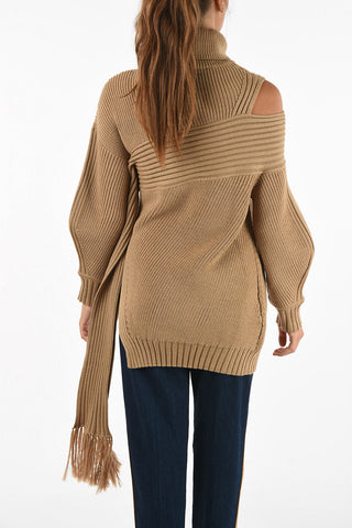 Asymmetric crew-neck sweater