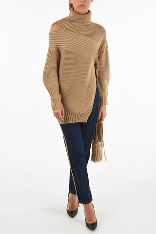 Asymmetric crew-neck sweater