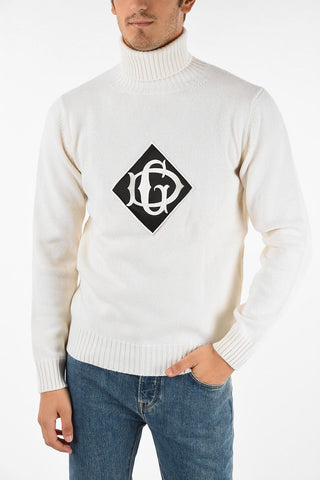 turtle-neck sweater