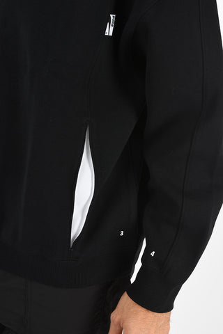 Turtle-neck sweatshirt