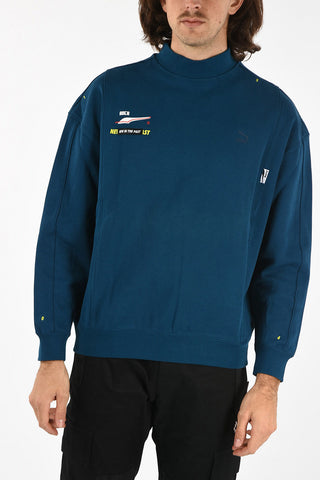 Turtle-neck sweatshirt