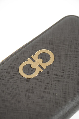 Zipped Leather Wallet