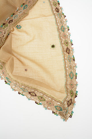 Foulard crochet con ricami in perle 122x62cm