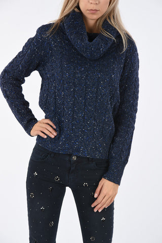crochet turtle-neck sweater with Luex Details
