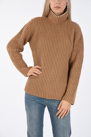 maglia collo alto in Cashmere crochet con ricami in perline