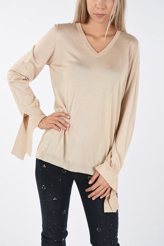 silk v-neck sweater with Bow cuff