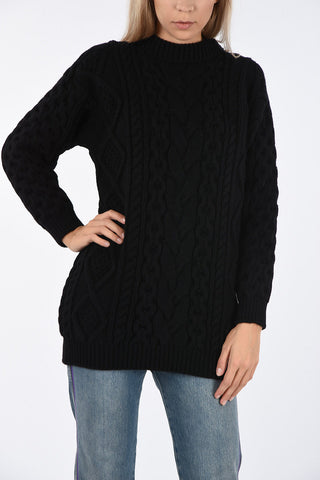 Wool and Cashmere cable knit crew-neck sweater