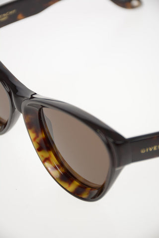 Full Rim Universal Fit Sunglasses