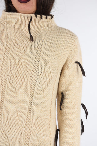 maglia collo alto HINAGIKO a trecce