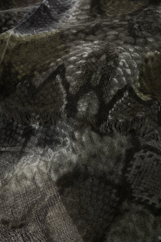 Snake Printed Foulard