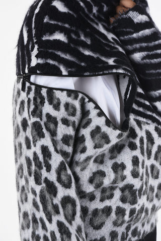 Animal printed turtle-neck sweater with zip
