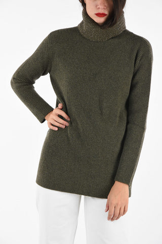 crochet turtle-neck sweater with Jewel details