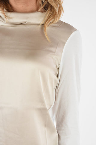 Turtle-neck blouse