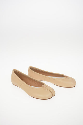 M22 Leather TABI Ballet Flat