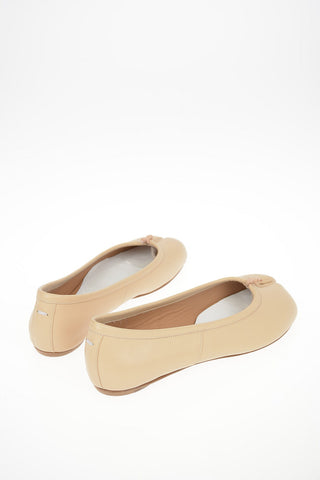 M22 Leather TABI Ballet Flat