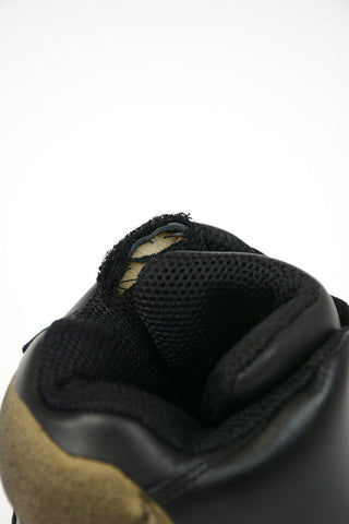 MM22 Sneakers Destroyed in Pelle