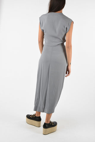Vestito con scollo a V