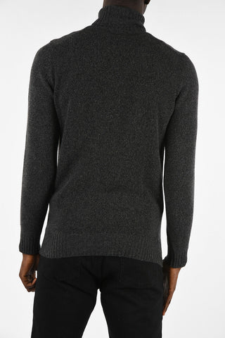Cashmere Turtle-neck Sweater