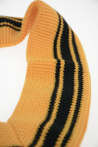 MM10 Wool V-neck