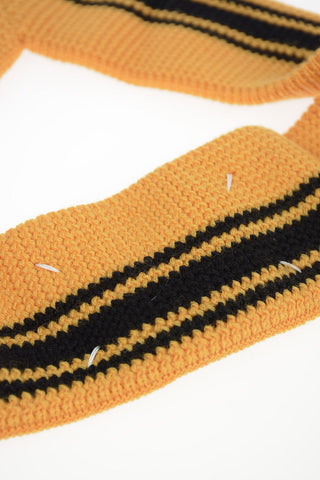 MM10 Wool V-neck