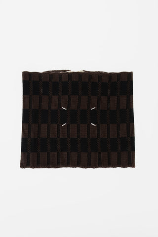 MM10 Knitted Neck