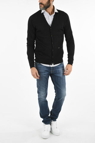 V-Neck Cardigan with Pockets Front