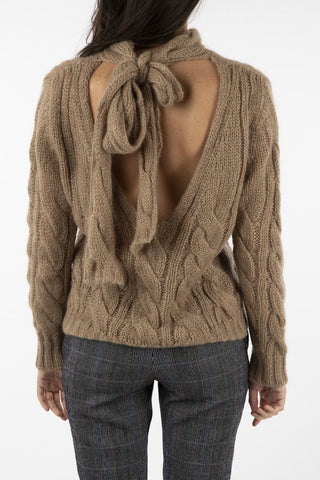 cable knit V-shape sweater