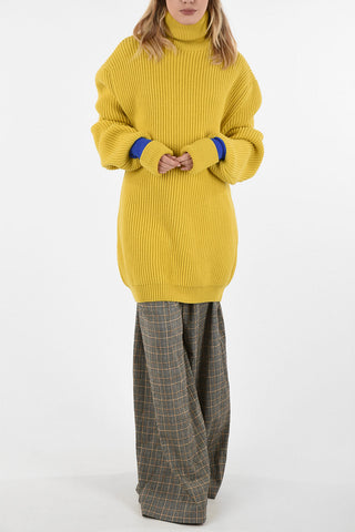 MM0 Ribbed Turtleneck Sweater