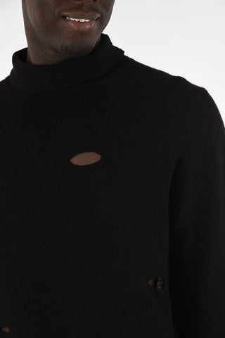 Maglia Distressed a Collo Alto in Cashmere 