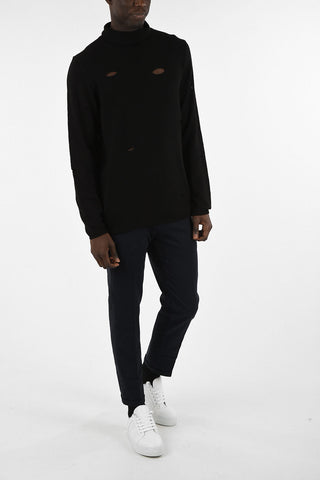 Maglia Distressed a Collo Alto in Cashmere 