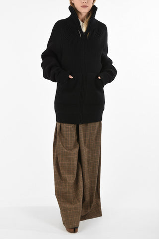 MM0 Sweater with Pockets Front 